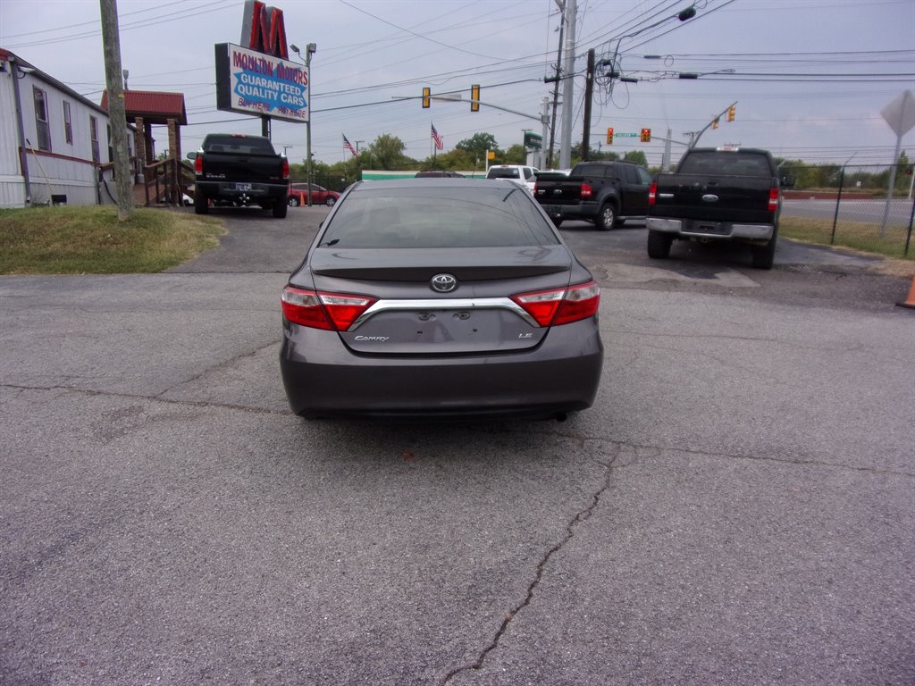 2015 Toyota Camry LE - Image 3