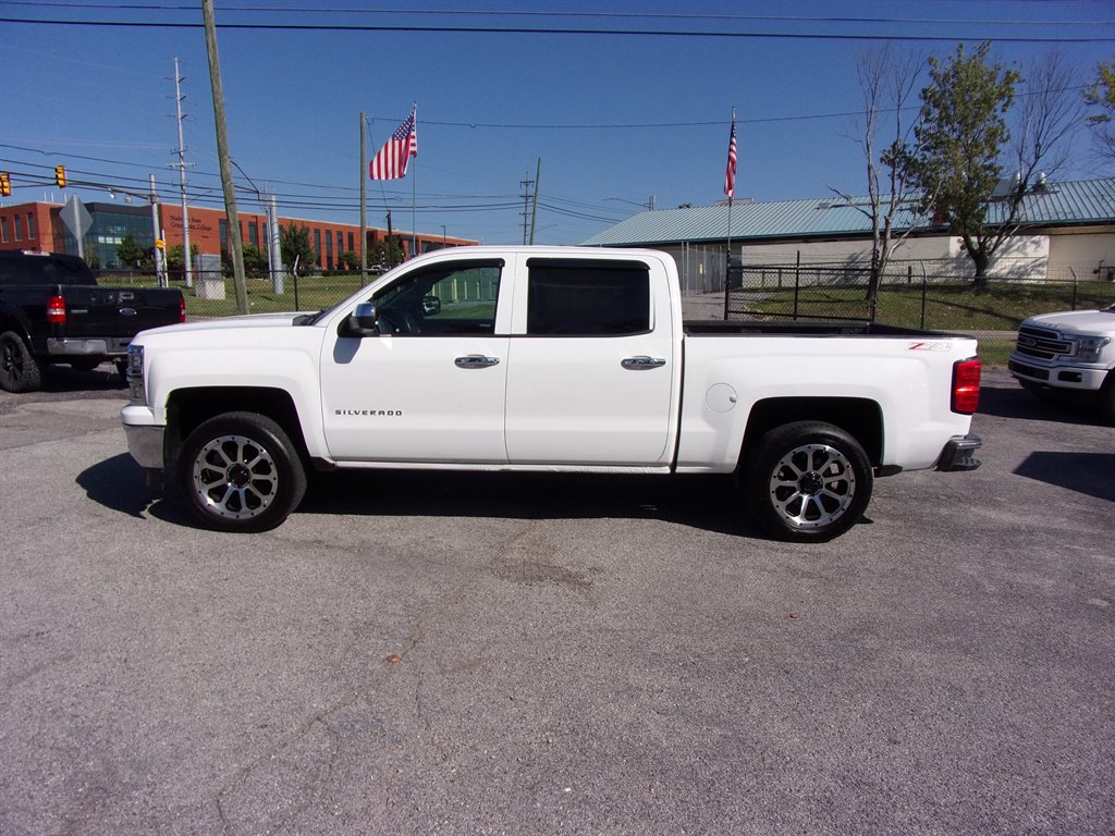 2014 Chevrolet Silverado 1500 LT Z71 - Image 2