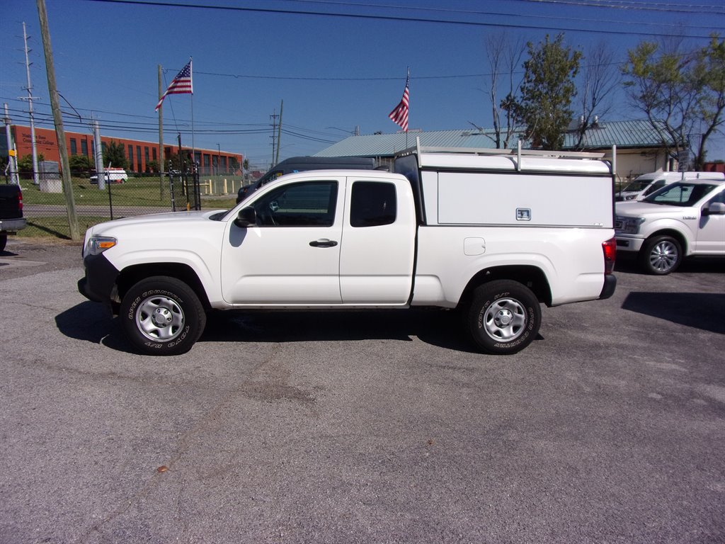2021 Toyota Tacoma SR - Image 5